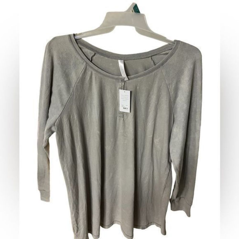 Womens Cacique gray night shirt size 14/16